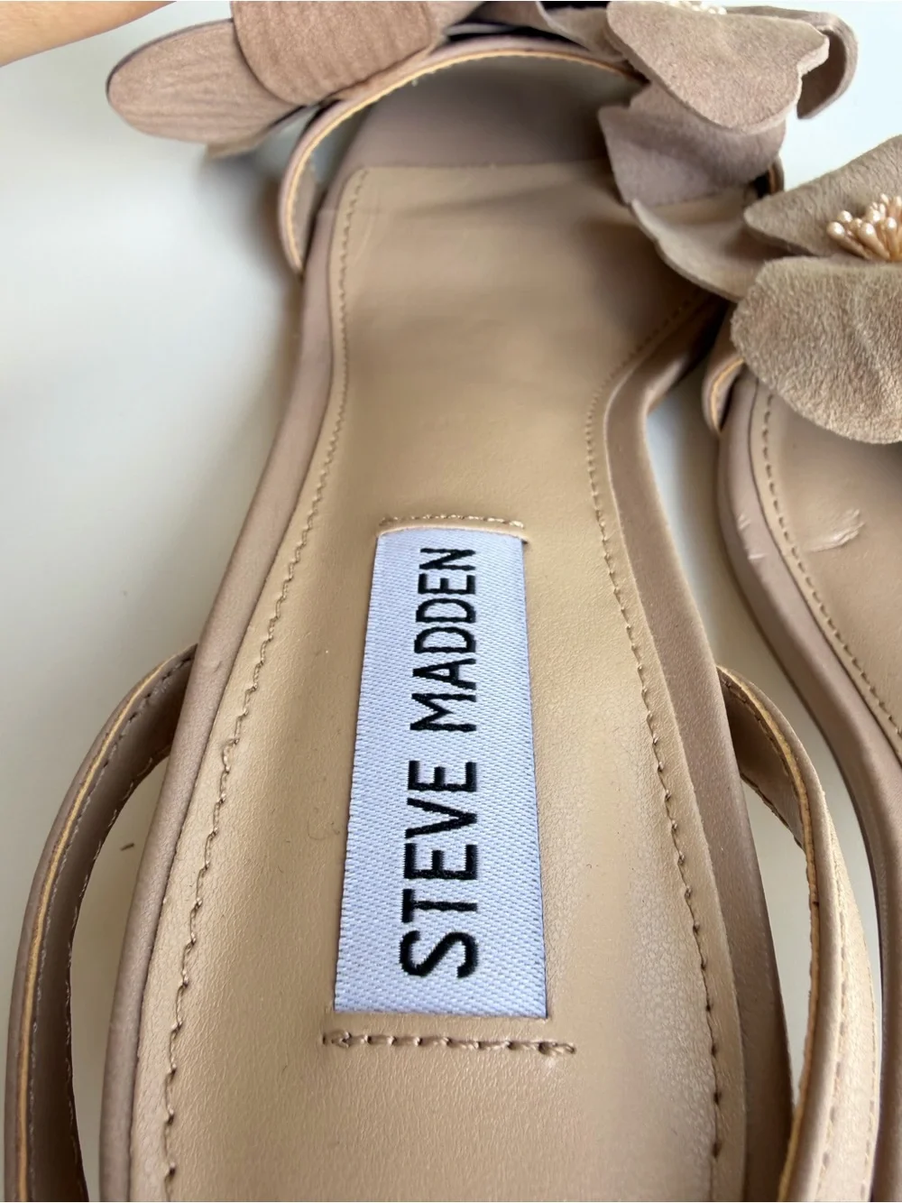 🆕🌺SteveMadden Floral Block Heel Sandals Nude Taupe 3D Flower Dress Heels Size6.5 - Picture 15 of 17